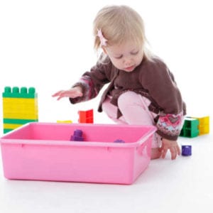 Chore charts are good for some kids, but they are a lot of work for parents to keep track of. If you're looking for an alternative to chore charts, and a way to teach your kids responsibility of picking up their own toys, the chore zone method is the BEST! #chores #chorechart #choreccharts #responsibility #teachingkids #positiveparenting #teamwork #momlife #chorezones